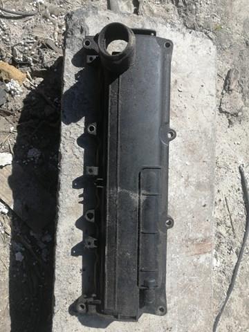 Tampa de válvulas Renault (RVI) 8200117386