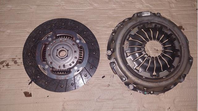 Лепестковая корзина сцепления Renault (RVI) 302101221R цена, от 21.84 USD