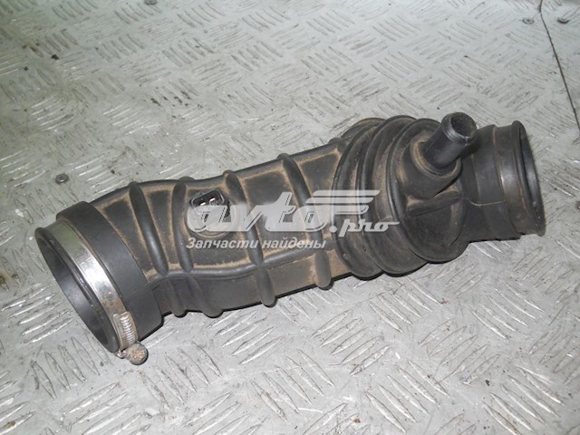 Впускной патрубок воздушного фильтра 96940368 General Motors