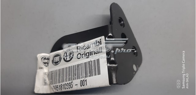 51810995 Fiat/Alfa/Lancia Кронштейн крепления крыла переднего левого передний