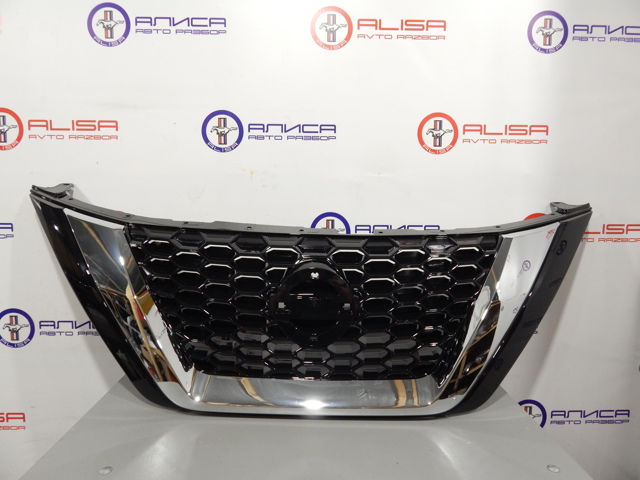 623109UF0D Nissan/Infiniti Решетка радиатора