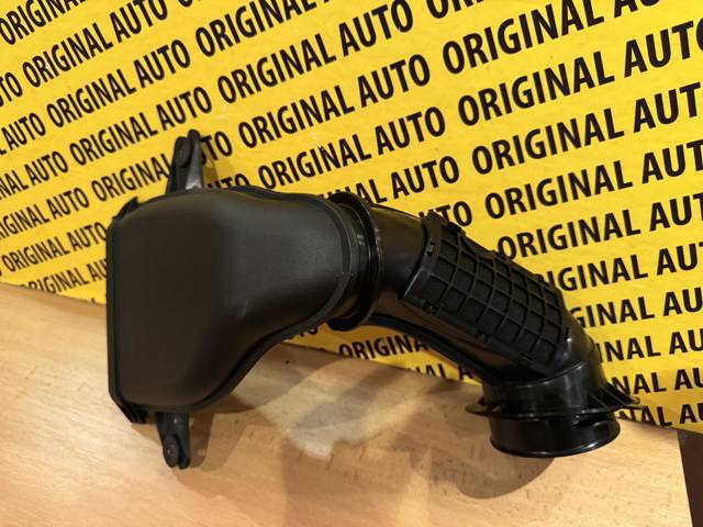 T30713200A Mazda Воздухозаборник воздушного фильтра