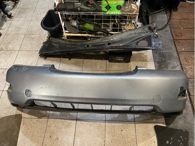 Бампер на авто Toyota 521190E901 цена, от 450.68 USD