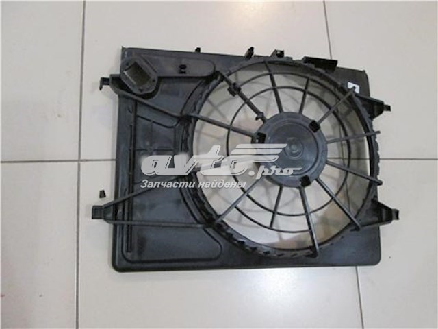 Диффузор радиатора охлаждения на Hyundai Elantra 