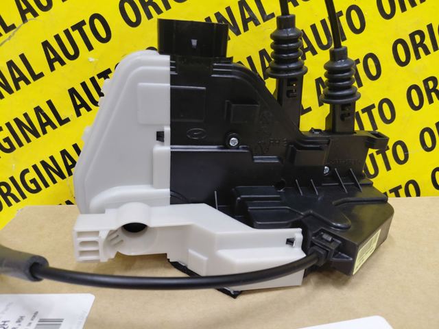 Купить 813202W010QQH Hyundai/Kia Замок передней правой двери