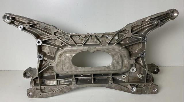 Подрамник передний LR157865 Land Rover