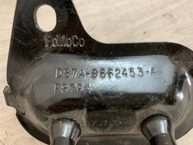  Ford DS7A9662453A