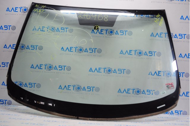 GJE863900B Mazda Автостекло