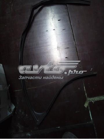 Guía de vidrio para el marco de la puerta delantera derecha GHP958605J MAZDA