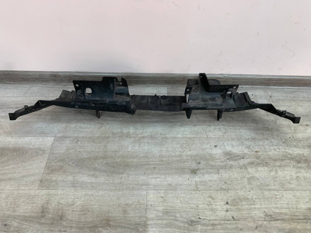 Кронштейн бампера переднего Ford 2280807 цена, от 44.12 USD