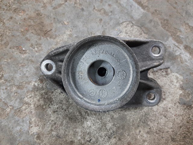 Compre 33506862725 BMW Suporte de amortecedor traseiro