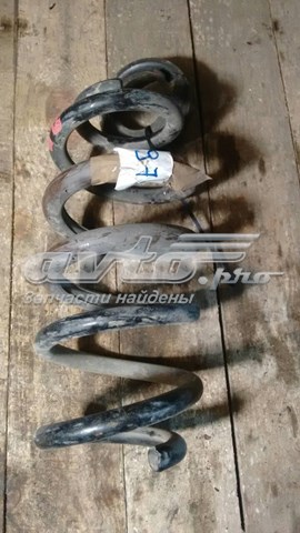 482310R080 Toyota Пружина подвески задняя