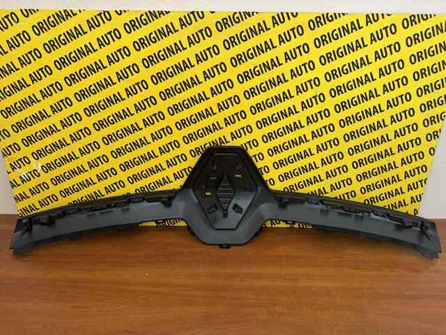 Молдинг решетки радиатора Renault (RVI) 623823514R цена, от 24.10 USD