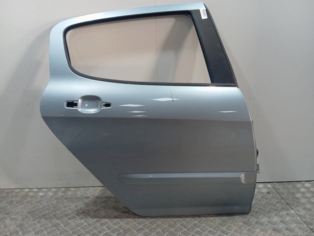 Задняя правая дверь Peugeot/Citroen 9008W9