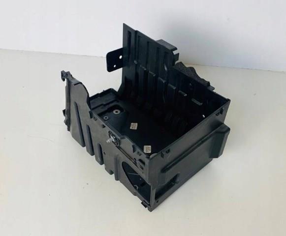 LR114224 Land Rover Подставка аккумулятора