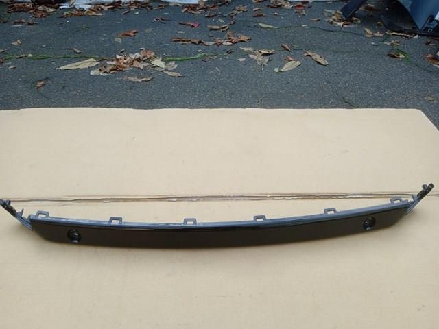 Передний клык бампера Toyota 5211278160