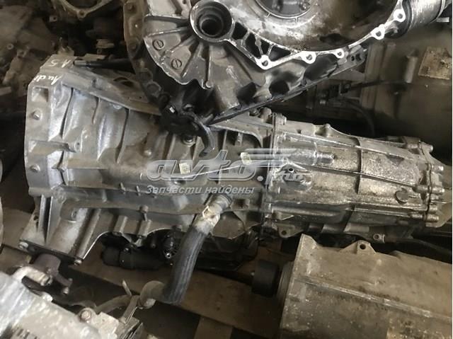 КПП в сборе 3303060B61 Toyota