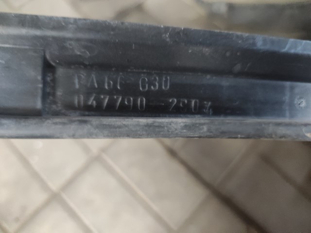 0477902904 Mercedes 