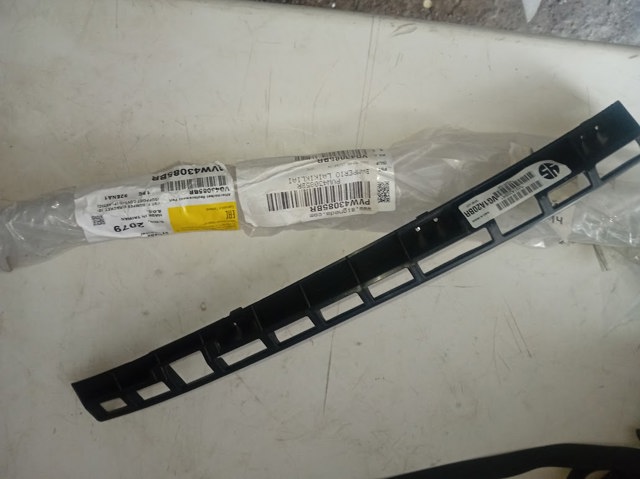 Правое крепление переднего бампера Signeda PVW43085BR цена, от 16.95 USD