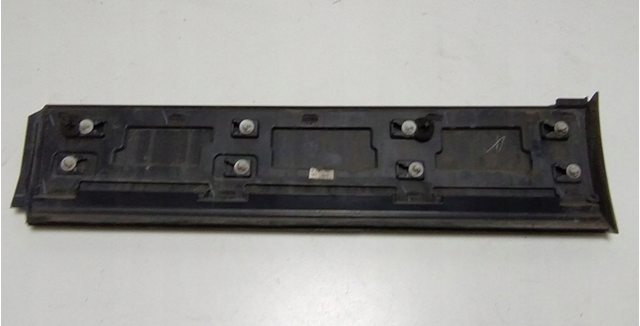 Купить LR073084 Land Rover Молдинг двери задней правой нижний