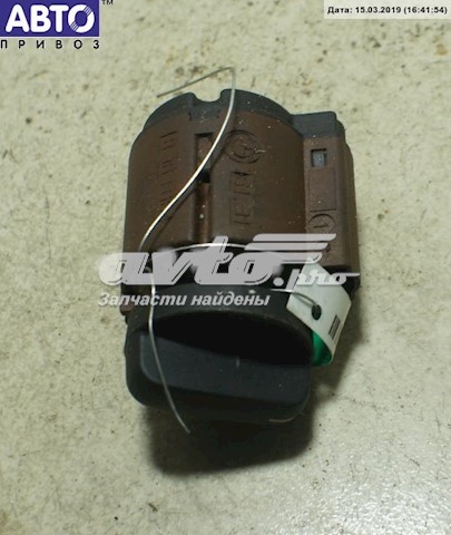 Кнопка включения противотуманных фар задних BMW 61318363684