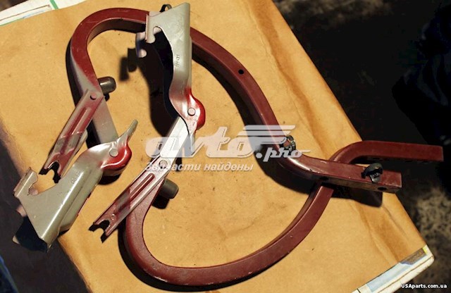 Петля крышки багажника 792102H000 Hyundai/Kia