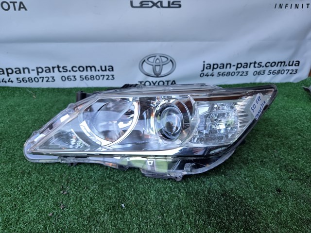 Левая фара 8117033841 Toyota