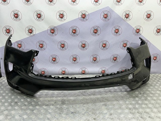 Передний бампер FBM225NB0J Nissan/Infiniti