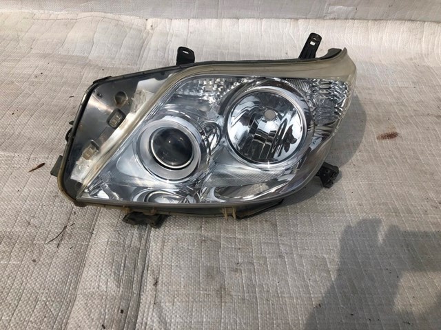 8117060L70 Toyota Фара