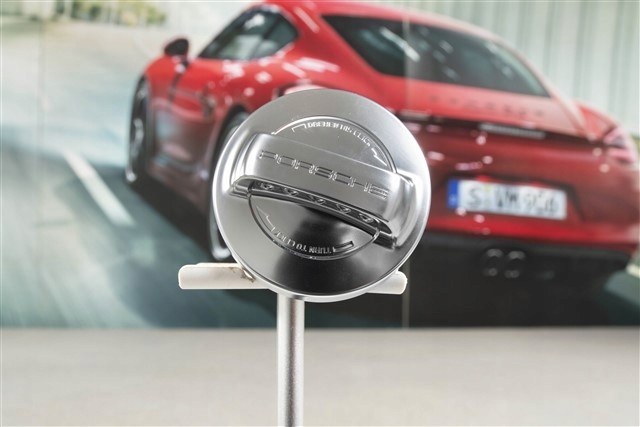  Porsche PCG20127100 цена, от 203.95 USD
