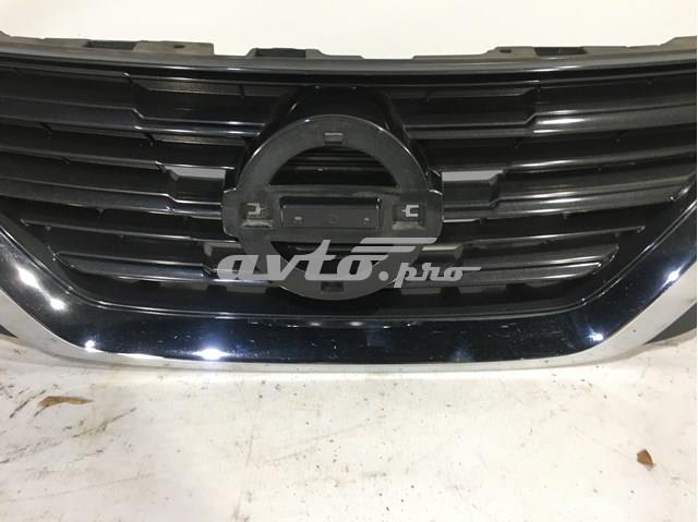 Решетка радиатора 623109HS1A Nissan/Infiniti
