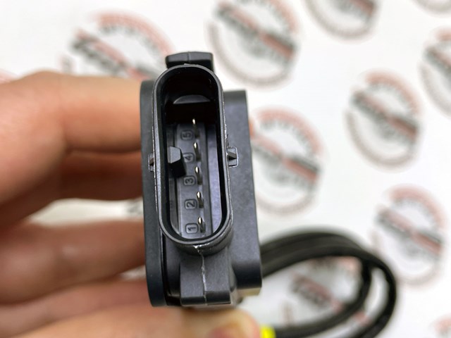 Купить LR112139 Land Rover Датчик оксидов азота NOX
