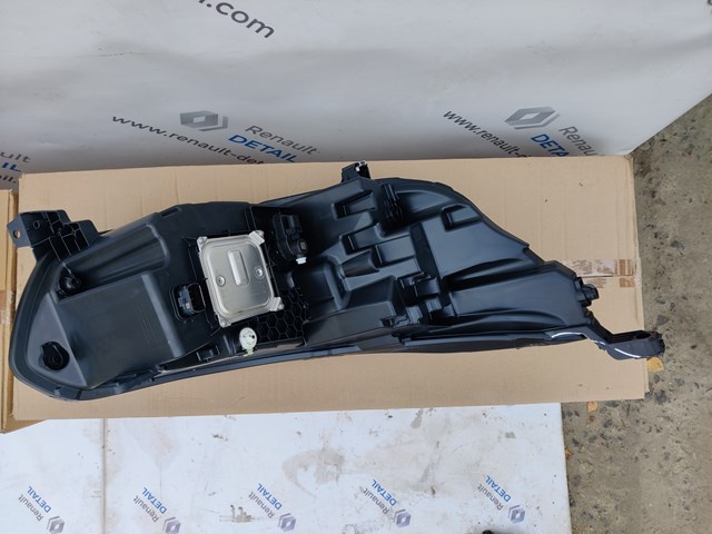 Правая блок фара Nissan/Infiniti 260102899R цена, от 647.43 USD