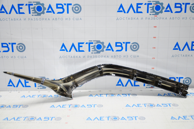 Молдинг решетки радиатора правый KB8A507J1B Mazda