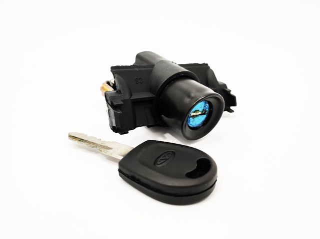 Личинка замка крышки багажника Chery A118CB5606110