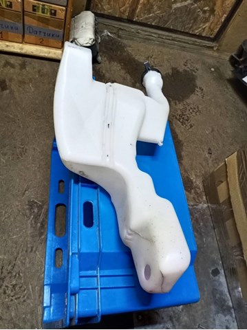 AE8317B613A Ford 