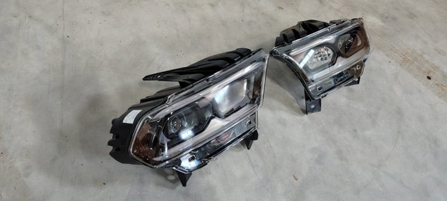  Chrysler 68433784AE
