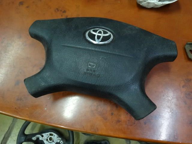 4513005070C0 Toyota подушка безопасности (airbag водительская)