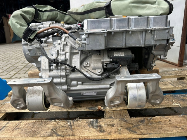 Двигатель в сборе (электрический) Porsche 9J1901141A цена, от 9359.21 USD