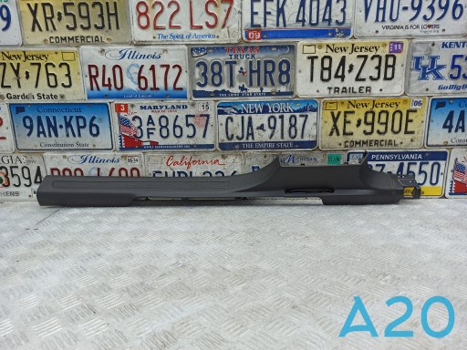 5NN853372A82V VAG Облицовка порога внутренняя, правая