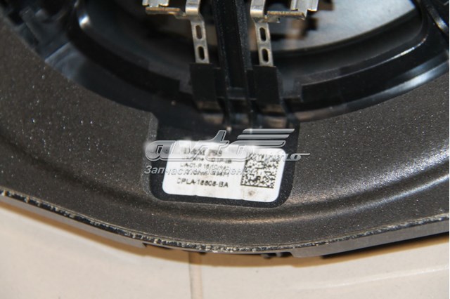 Купить LR079526 Land Rover 