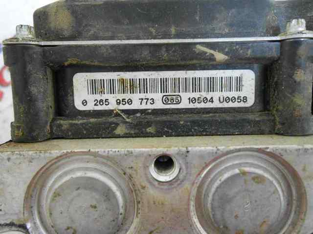 8C112C405AB Ford 