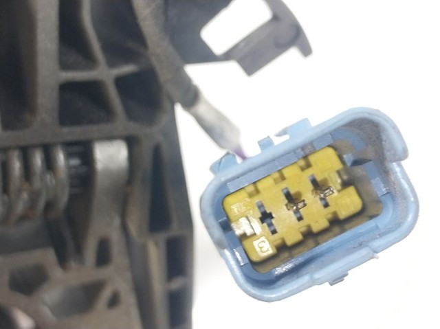 Ручка двери передней наружная левая 981608261T Peugeot/Citroen