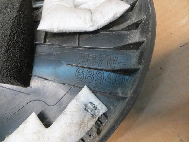 Купить KB7W68940 Mazda Обшивка-облицовка крышки багажника