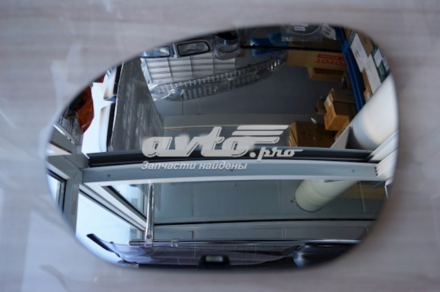 Зеркальный элемент зеркала заднего вида левого Nissan 963661KA1A