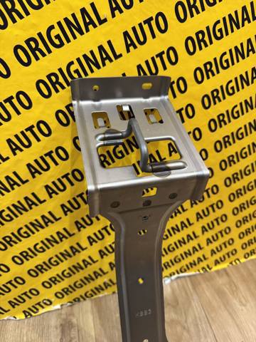 Кронштейн замка капота Mazda KBB35215Y цена, от 18.89 USD