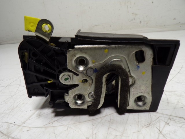 Fecho da porta traseira esquerda para Renault DUSTER (HM)