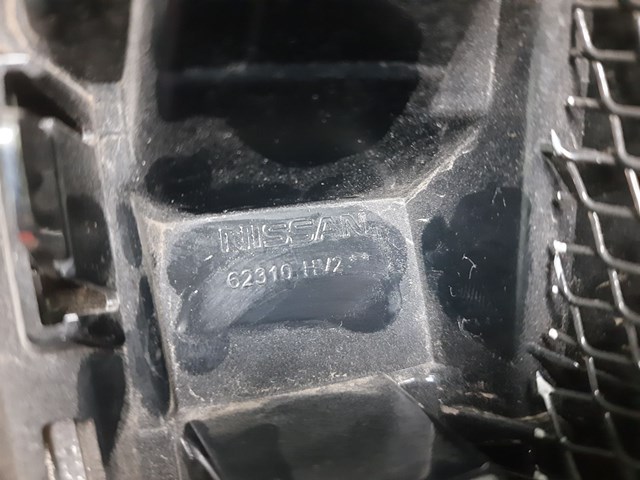 62310HV2 Nissan/Infiniti Решетка радиатора