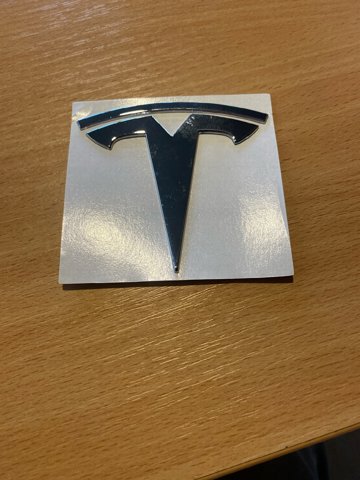 Купить 149495000A Tesla Эмблема крышки багажника