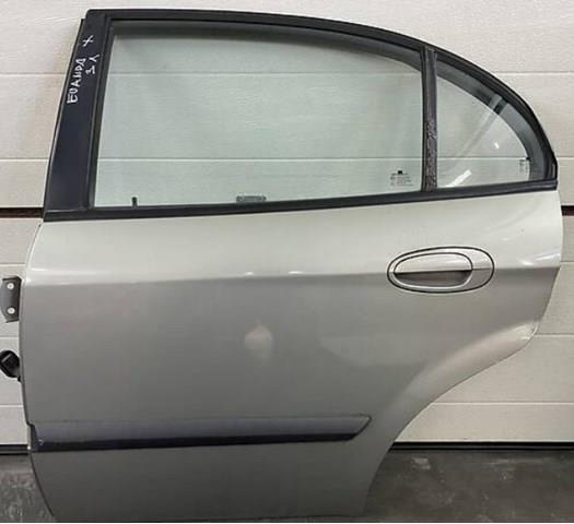Porta traseira esquerda para Chevrolet Evanda (V200)